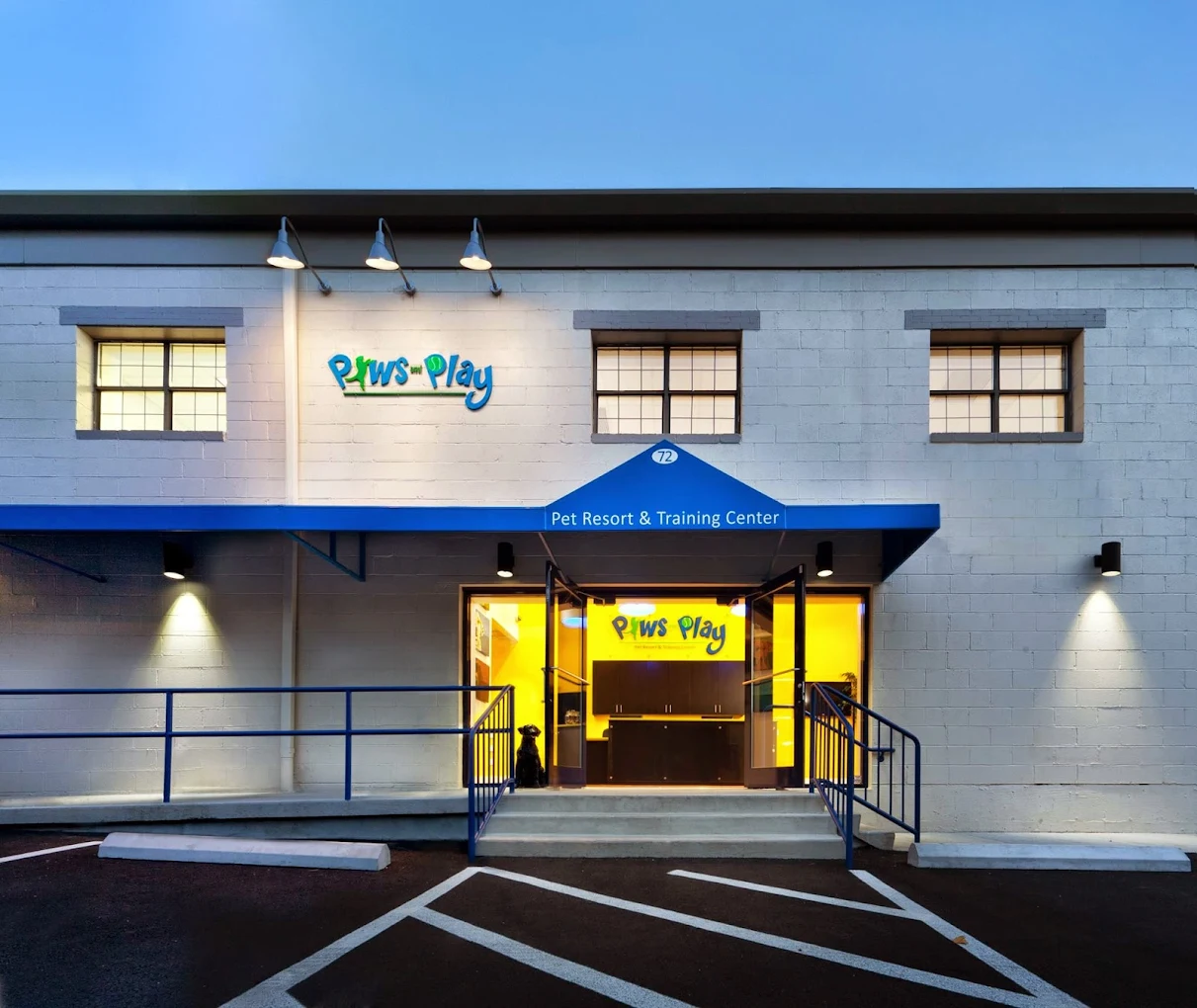 Paws & Play Pet Resort and Training Center